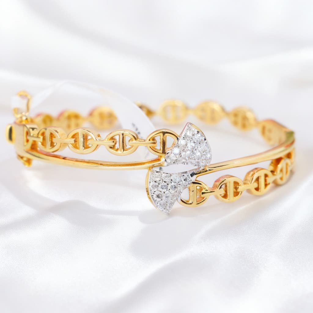 Gold Chain Link Diamond Butterfly Bangle — SK016