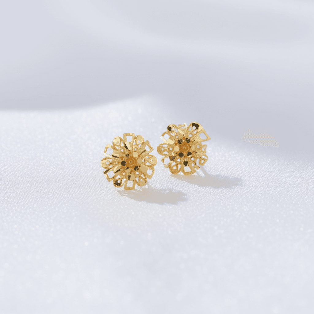 Gold Filigree Sunburst Stud Earrings — E038