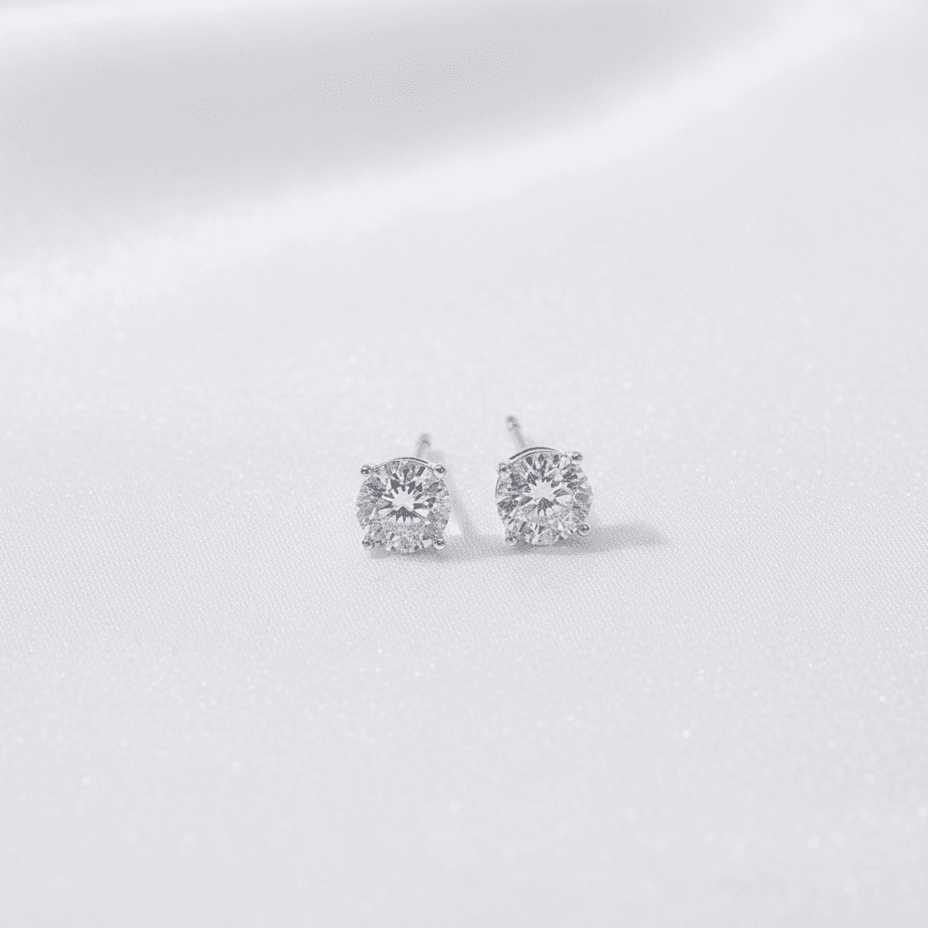 Round Cluster Diamond Stud Earrings — E101