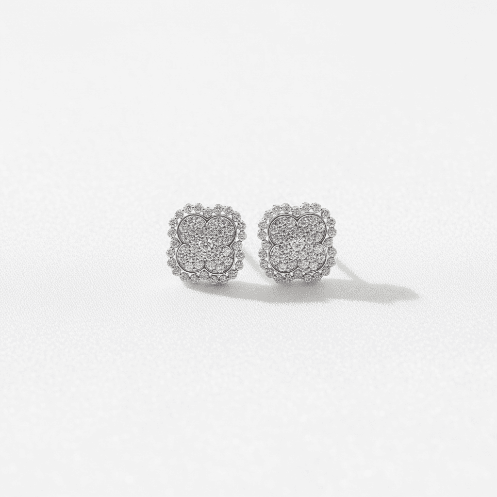 Clover Pavé Diamond Bezel Halo Stud Earrings — E124