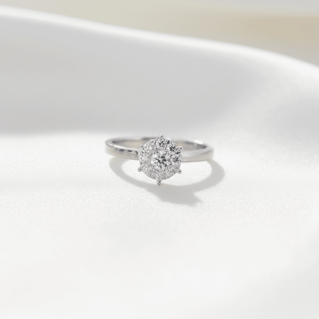 Solitaire Cluster Ring — RF0465