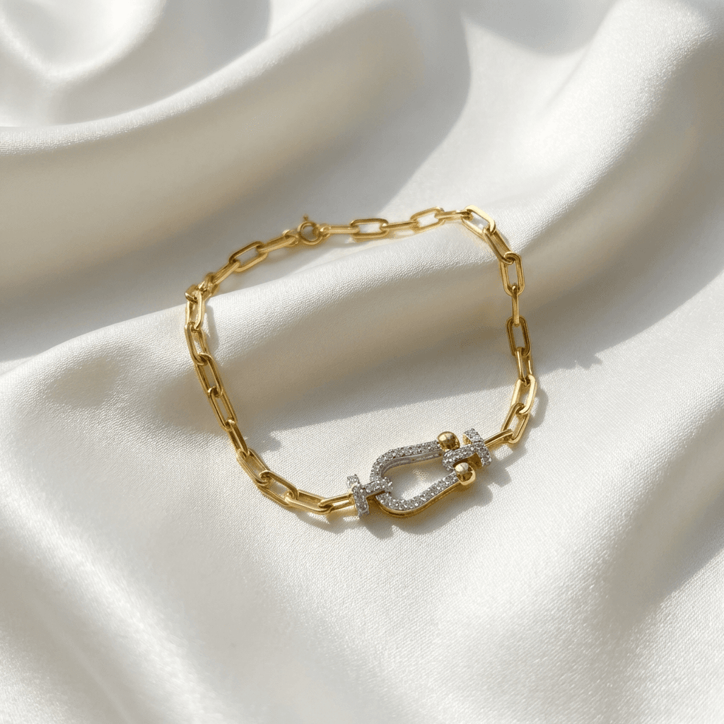 Diamond Horseshoe Buckle Paperclip Bracelet