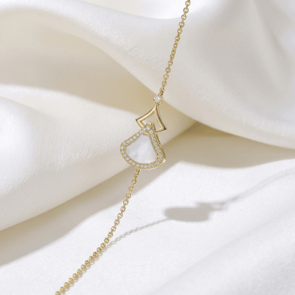 Mother of Pearl Fan Diamond Gold Bracelet — BR039