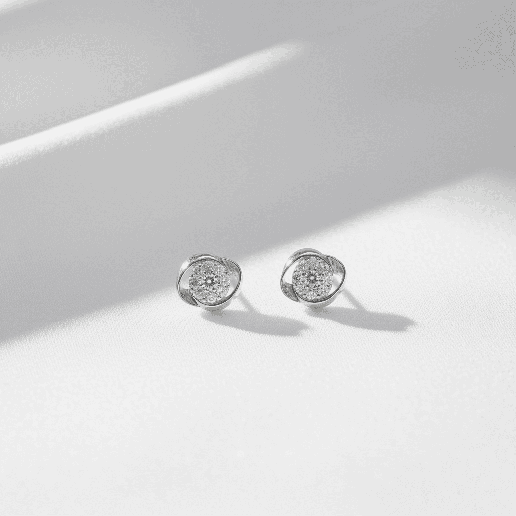 Swirl Halo Diamond Stud Earrings — E004
