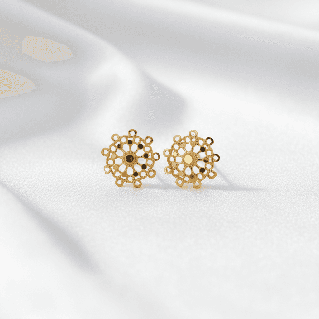 Gold Filigree Round Wheel Stud Earrings — E040