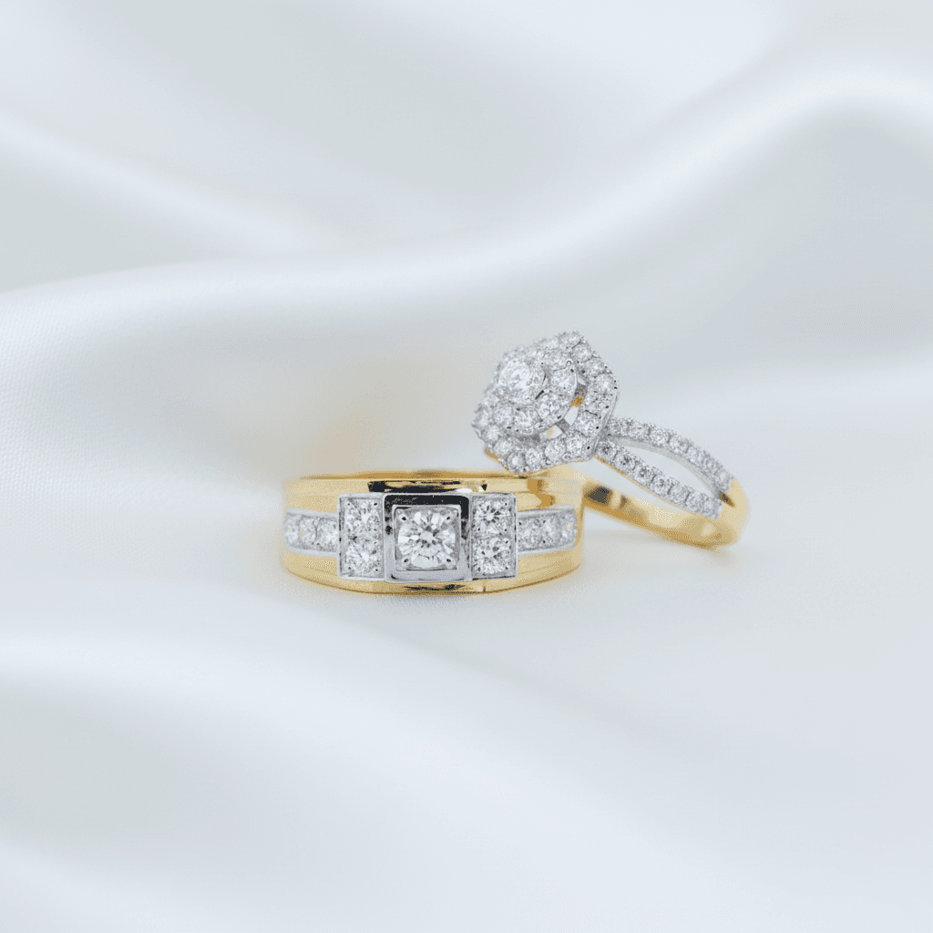 Square Center Diamond Band & Flower Cluster Halo Couple Rings — ER062