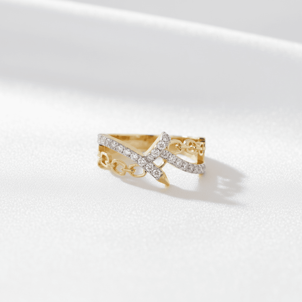 Chain Link Crossover Diamond Ring — RF0597